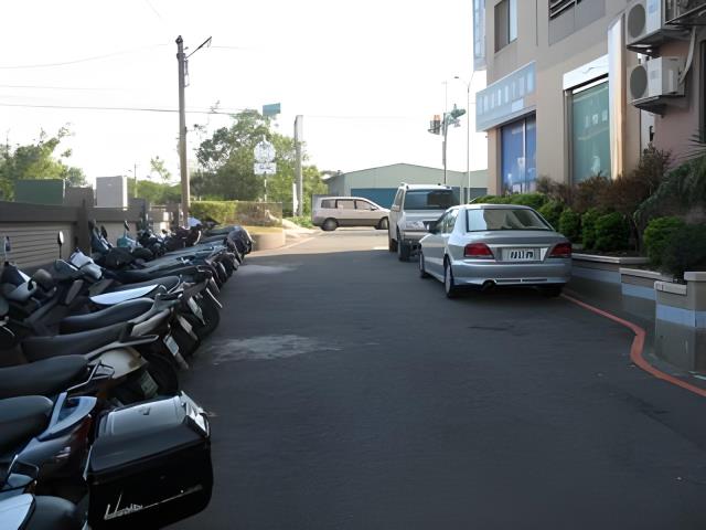 桃園平鎮法拍大樓-3