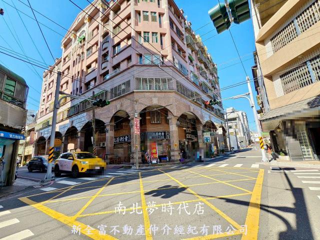 崑中雙面路三角金店