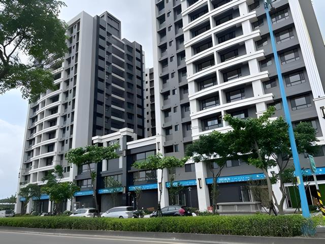 八里大樓拍賣-1