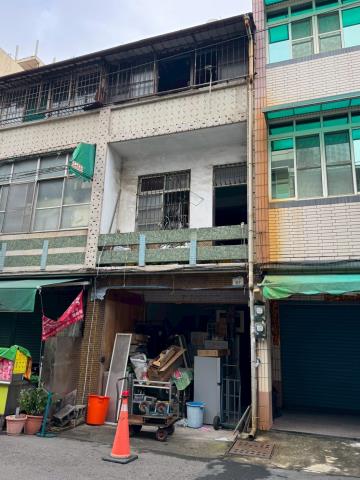 高雄前鎮法拍透天-2