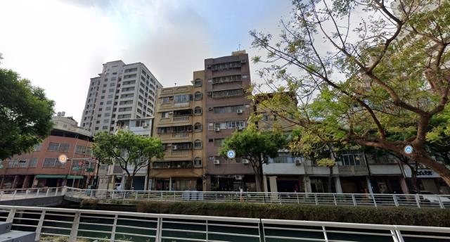 三民區法拍大樓-2