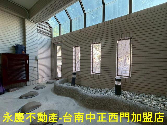 台南南區透天-13