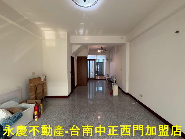 台南南區透天-8