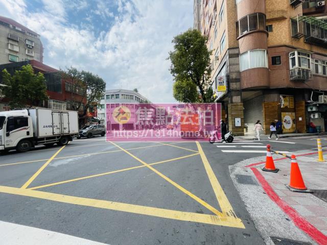 台北大同區法拍大樓-8