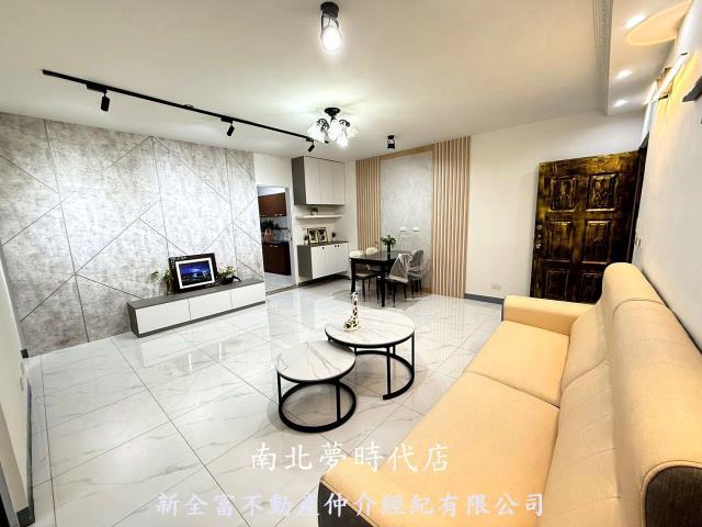 新建路整新採光三房寓