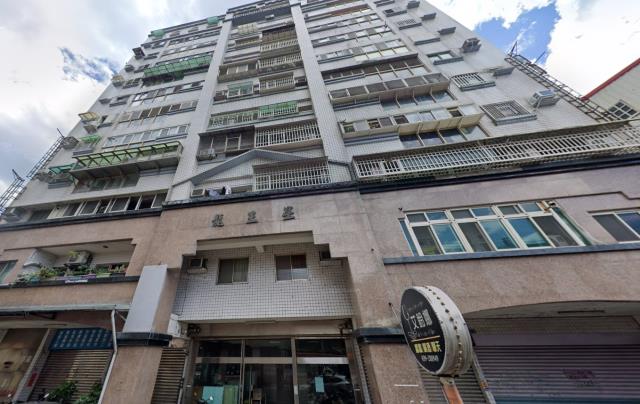 宜蘭市法拍屋大坡路一段龍王星套房新生國小優室法拍林小陽