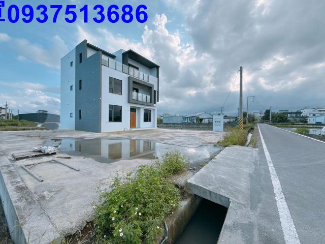 宜蘭縣五結鄉西河一路電梯農舍出售