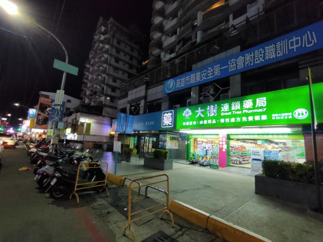 瑞隆路大面寬高收租金店面