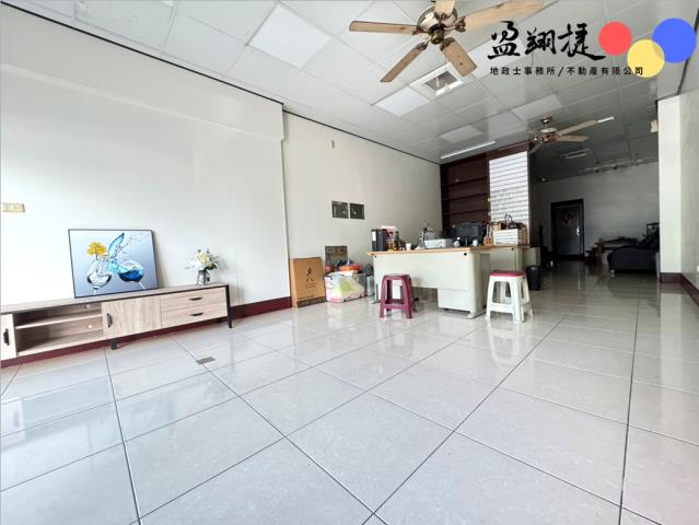 屏東市藝術館和平路勝利商圈住店合一