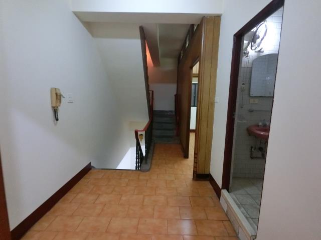 高雄苓雅透天-6