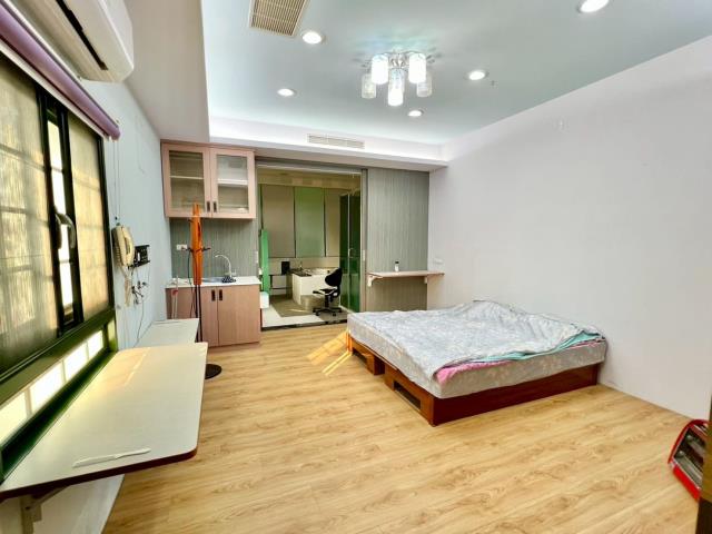 草屯透天店面南投