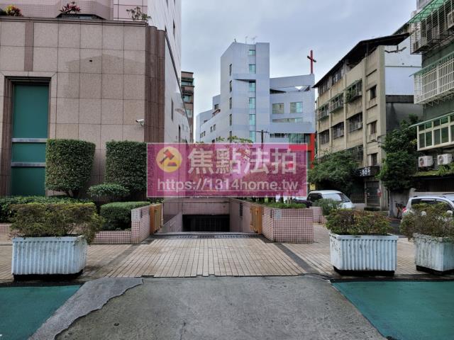 台北法拍大樓-5