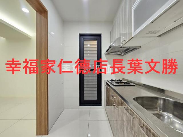 台南東區透天-11