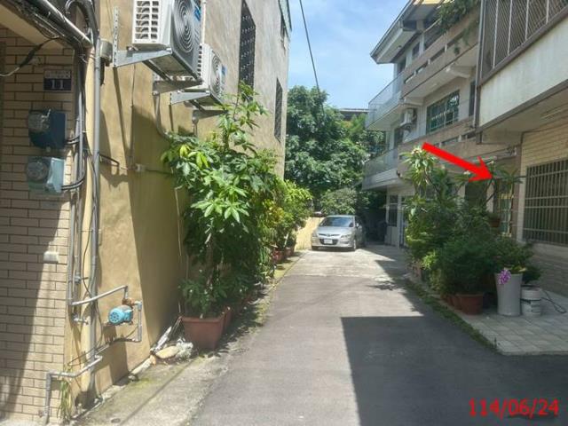 台中清水法拍透天-1
