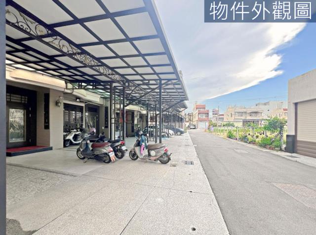 岡山科技大地坪大面寬輕豪車墅