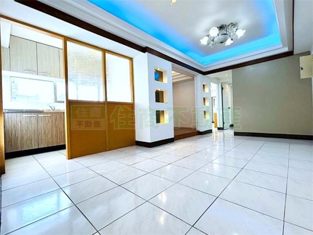 高鐵站明亮超值裝潢3房車位