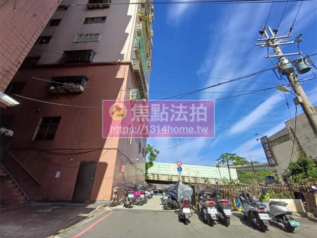 新北鶯歌大樓法拍-6
