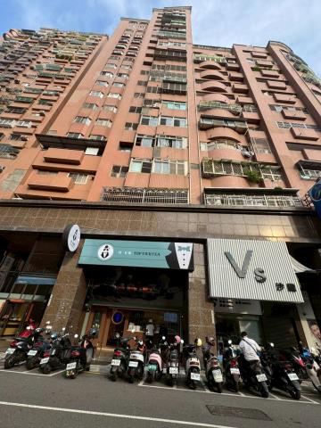 高雄左營法拍套房-2