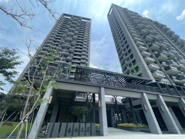 都會公園景觀首排4房雙平車