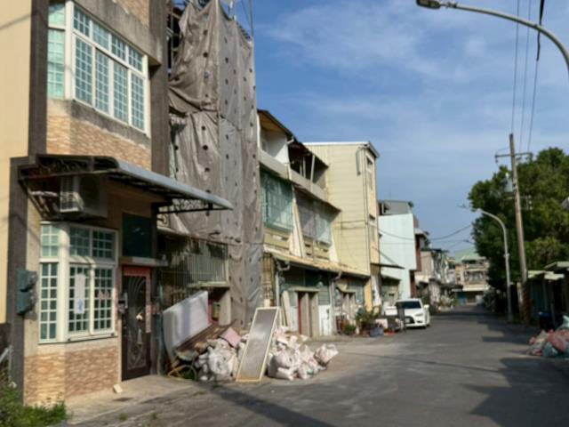 高雄楠梓透天法拍-8