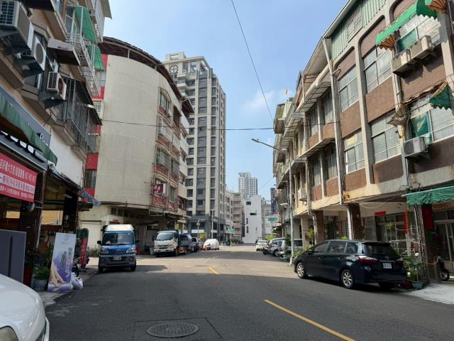 高雄苓雅法拍公寓-3