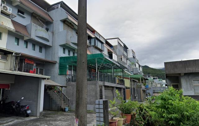 頭城鎮法拍屋濱海路六段大溪漁港太平洋海景透天優室法拍林小陽