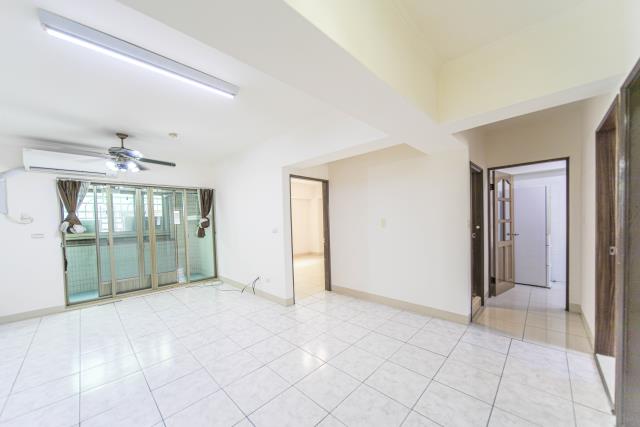 左營高鐵站左營區大樓左營區買屋