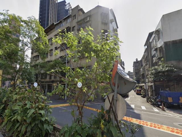 台北信義區公寓法拍-4