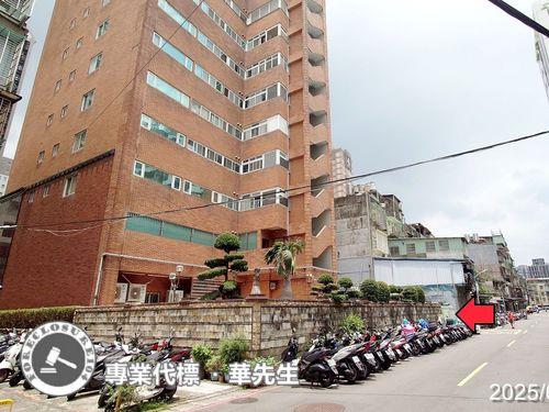 板橋大樓法拍-6