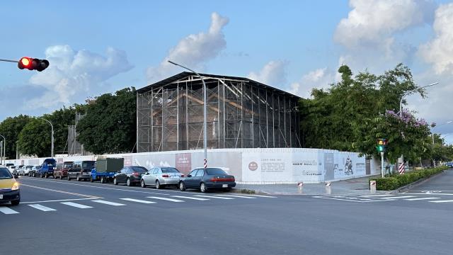 高雄岡山法拍華廈-1