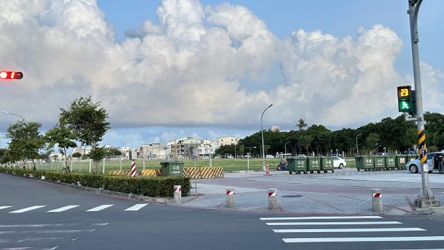 高雄岡山法拍華廈-2