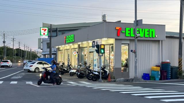 高雄岡山法拍華廈-4