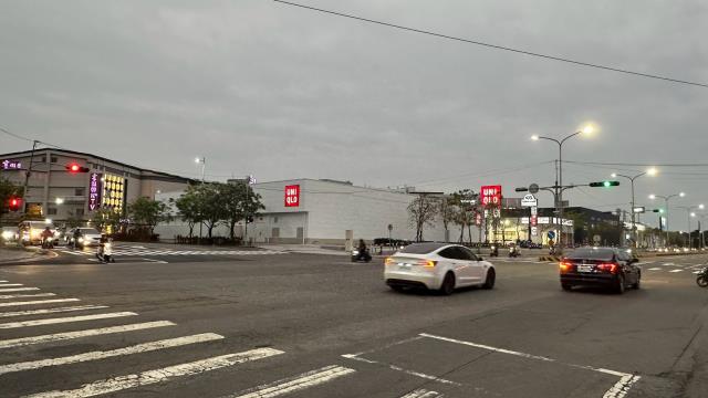 高雄岡山法拍華廈-7