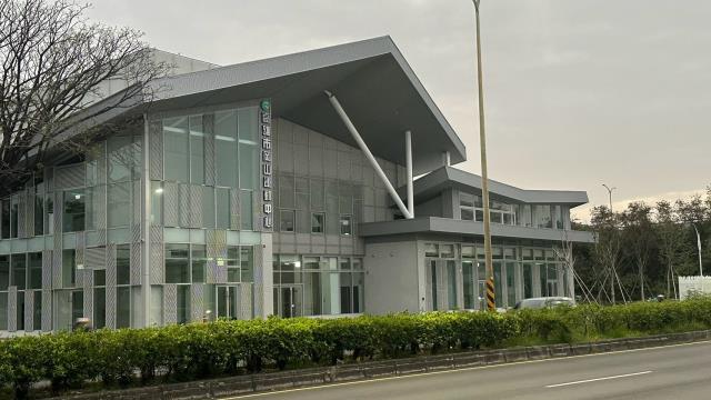 高雄岡山法拍大樓-4