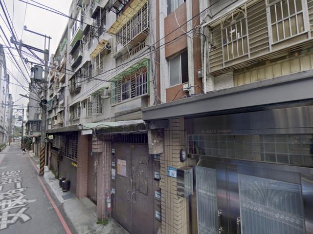 新北新店拍賣公寓-1