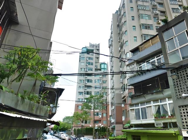 台北萬華法拍大樓-1