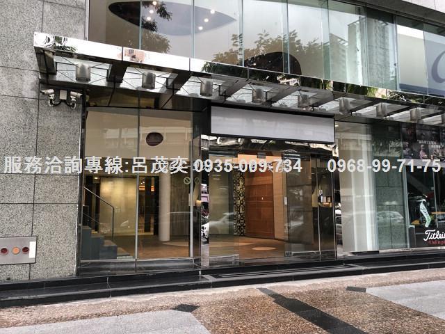 捷運忠孝新生站台北科大建國南路店面空總SOGO現代Boss挑