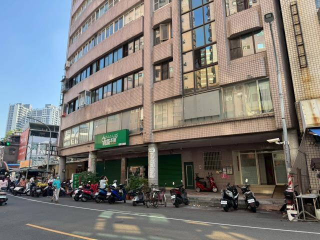 高雄三民區法拍大樓-6