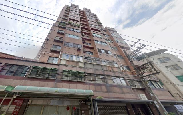 桃園中壢華廈法拍-2