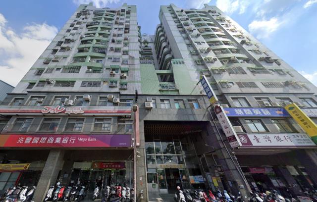 太平區法拍屋中興東路新生活世紀公園鄰太平運動場優室法拍林小陽