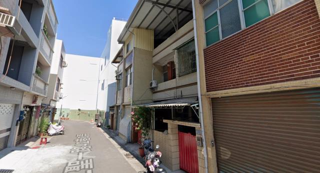 高雄苓雅法拍透天-2