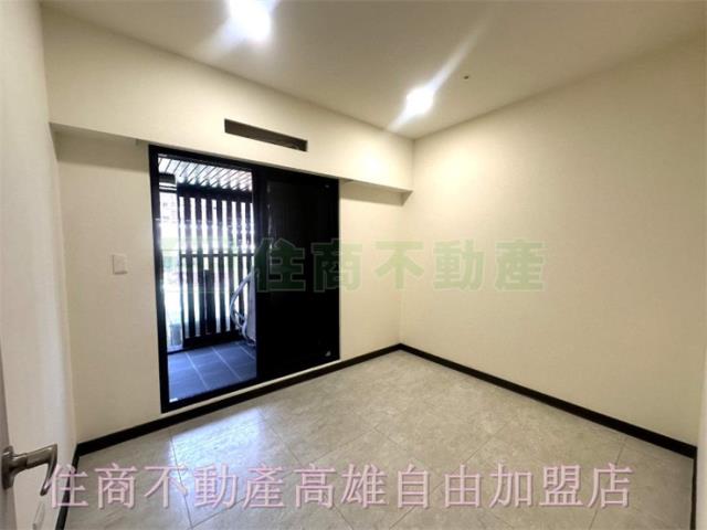 高雄前金大樓-1