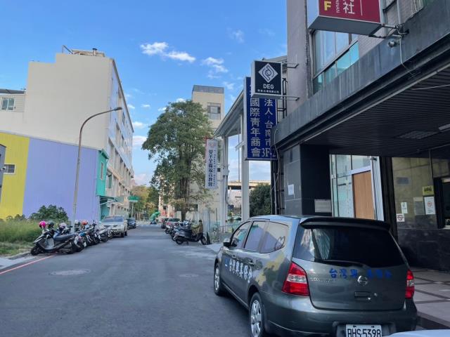 台南拍賣大樓-4