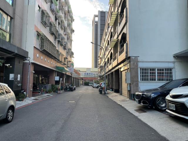 台南拍賣大樓-5