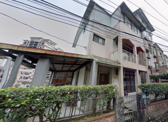 新北汐止法拍透天-1