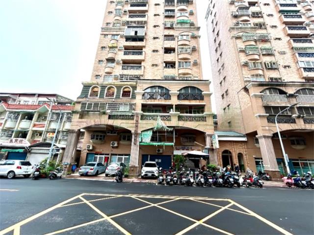 文藻鼎中商圈景觀4房