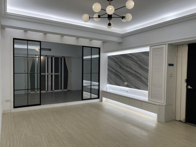 三多商圈四房平車