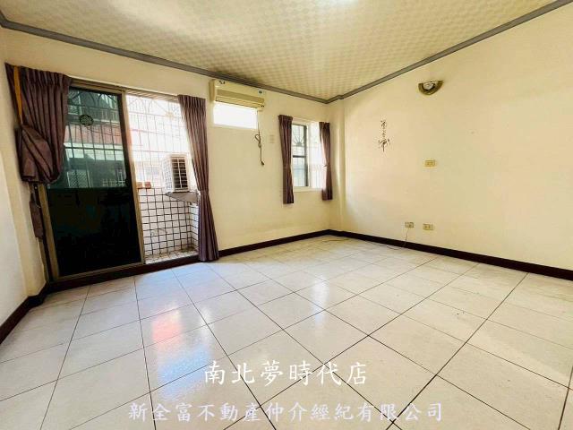 專南潭二街低總價俗賣車墅