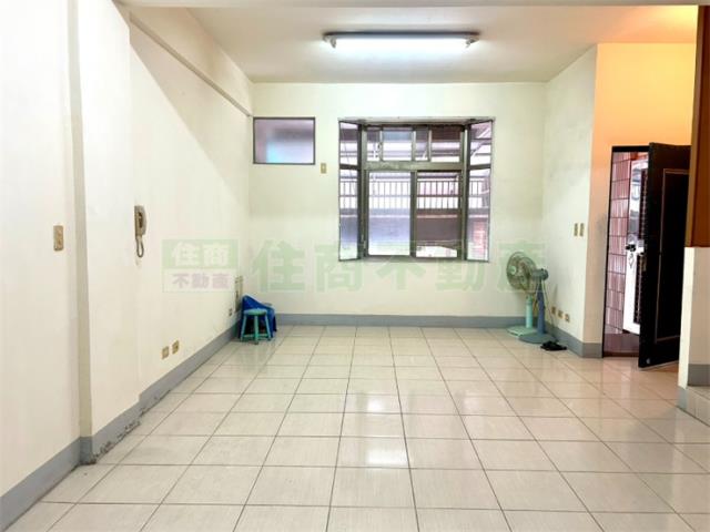 仁武8米街一手屋美車墅