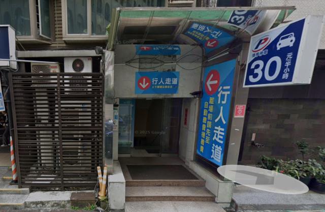 台北大安區拍賣華廈-4